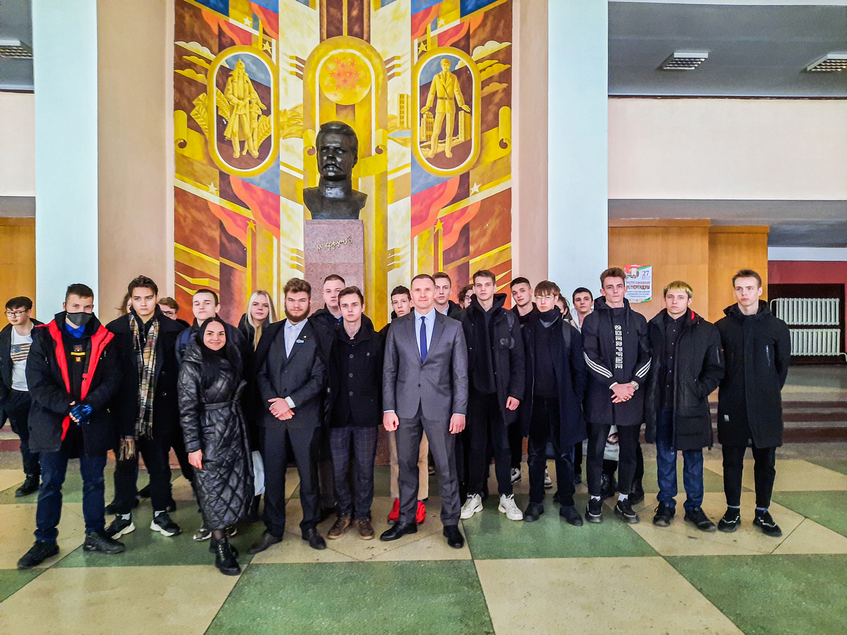 Учащиеся Минска посетили СЭФ